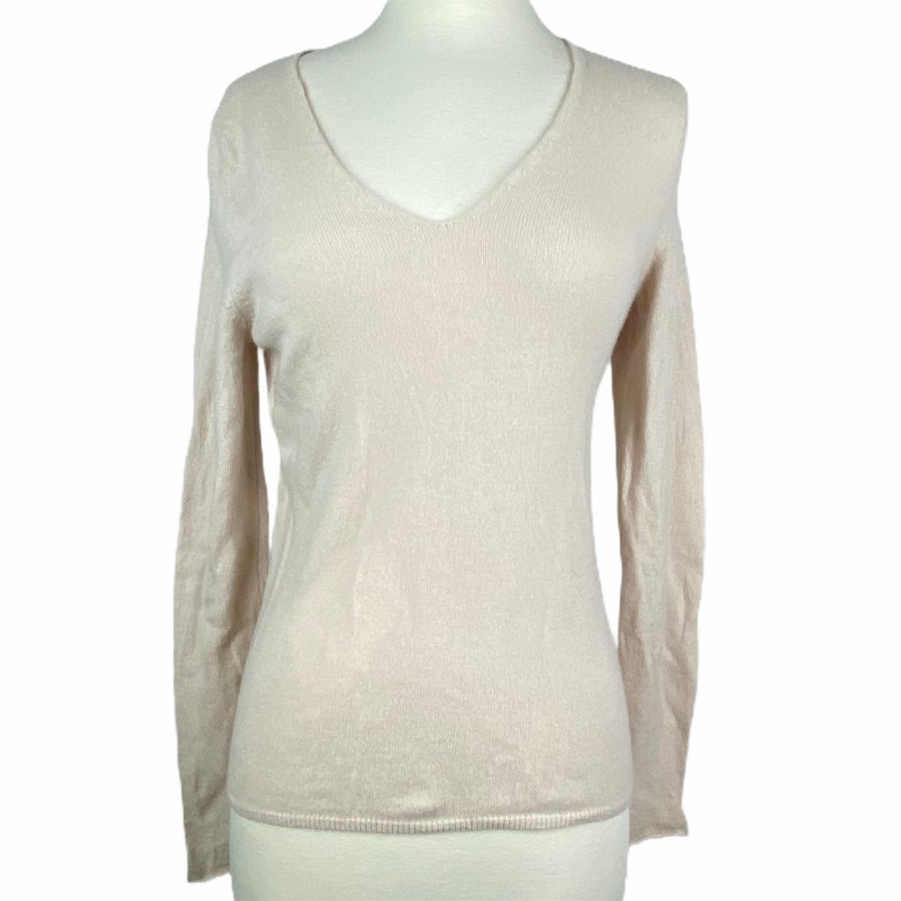 WHITE + WARREN 100% Cashmere V-Neck Sweater